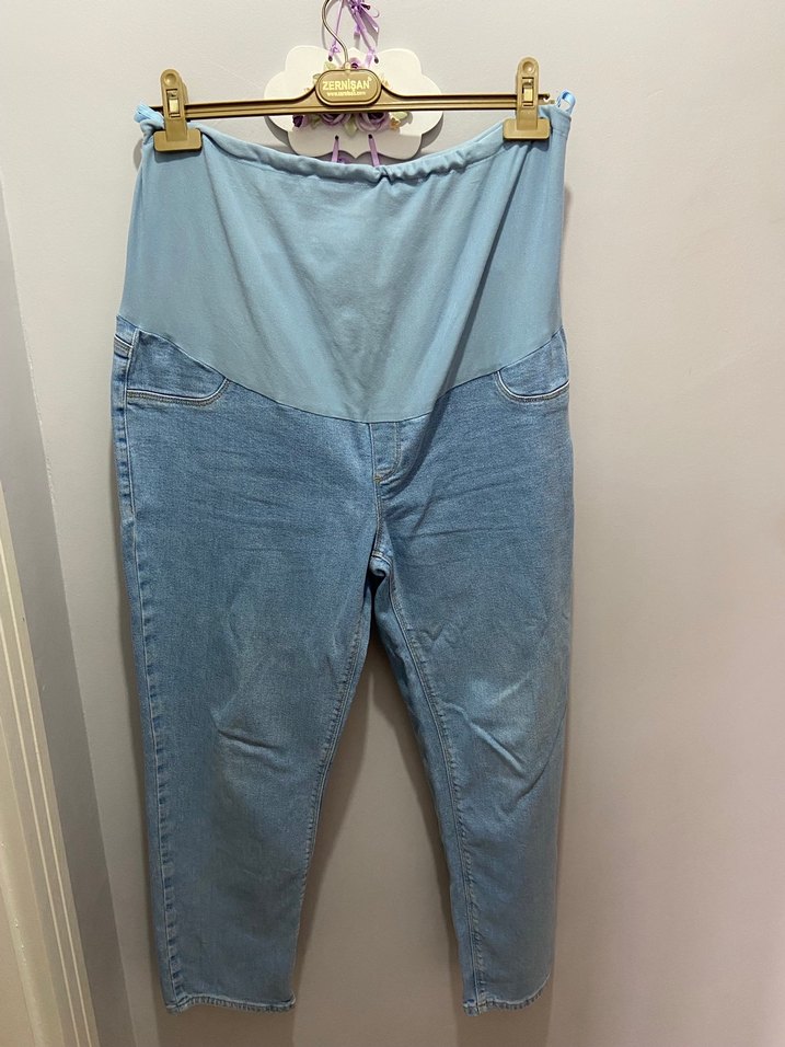 Bebeği Destekleyen Açık Mavi Hamile Kot Pantolon - Görsel 4