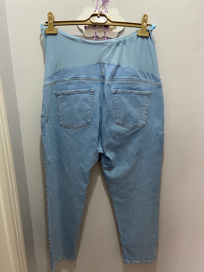 Bebeği Destekleyen Açık Mavi Hamile Kot Pantolon - Görsel 2