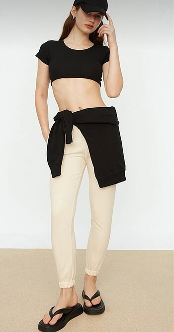 Trendyol & Milla Trendyolmilla crop top