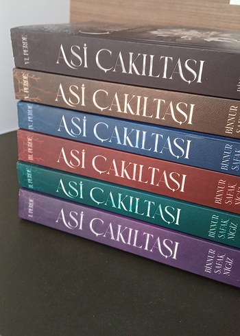Asi Çakıltaşı 6 Kitap Set