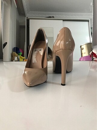 38 Beden Nude stiletto