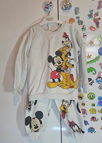 3-4 Yaş Beyaz Renkli Mickey Mouse Baskılı Çocuk Pijama Takımı