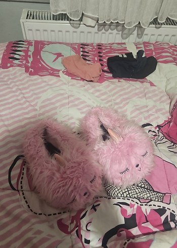 Kızlar için Pembe Peluş Ev Terliği - Görsel 2