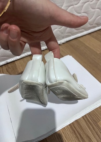 Kız Çocuk Beyaz Tokalı Babet Ayakkabı - Görsel 3