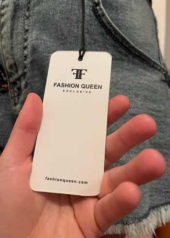 Gri Mini Kot Şort, Bel Detaylı, Rahat Kesim - Görsel 6