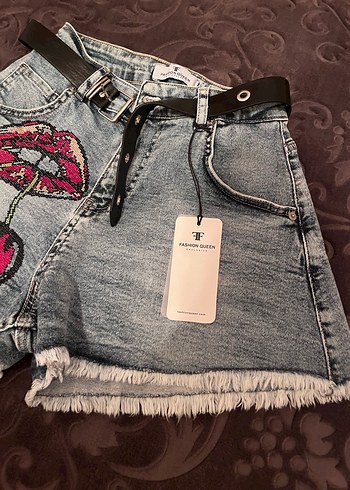 Gri Mini Kot Şort, Bel Detaylı, Rahat Kesim - Görsel 7