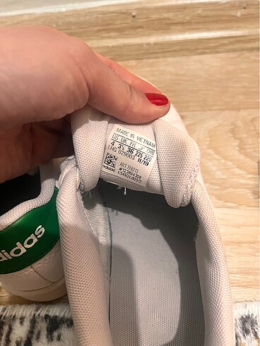 36 Beden beyaz Renk Orjinal Adidas