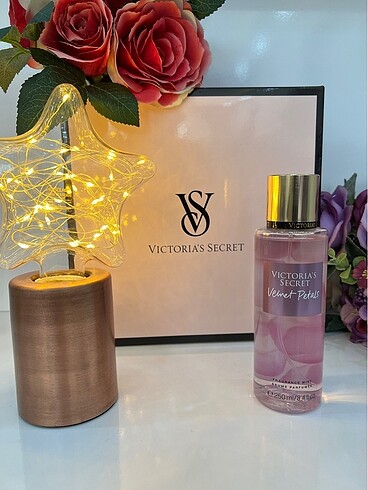  Beden Renk VICTORIA?S SECRET VELVET PETALS