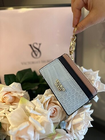 VICTORIAS SECRET ANAHTARLIK KARTLIK CÜZDAN