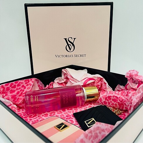 VICTORIAS SECRET FLORAL BOOM