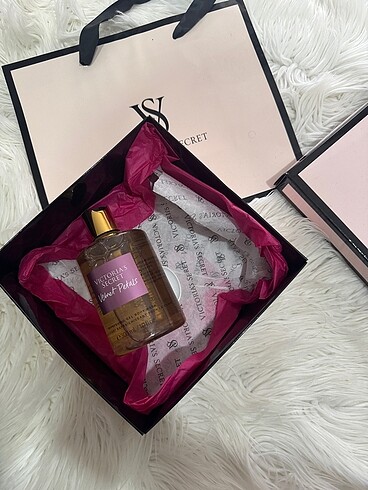 VİCTORİAS SECRET VELVET PETALS DUŞ JELİ