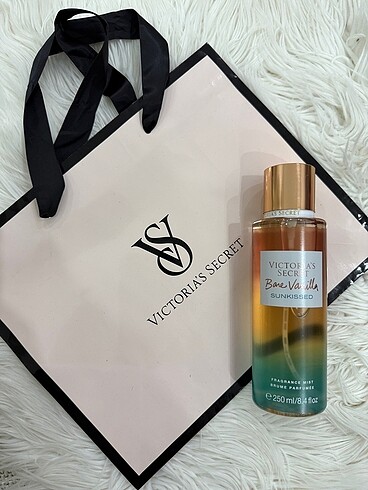 VİCTORİAS SECRET BARE VANILLA SUNKISSED