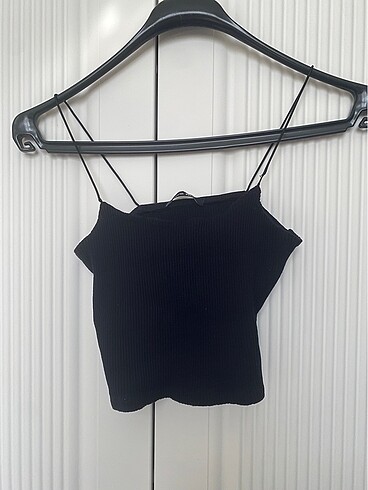 Siyah crop