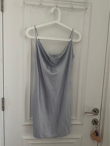 Stradivarius mini saten elbise