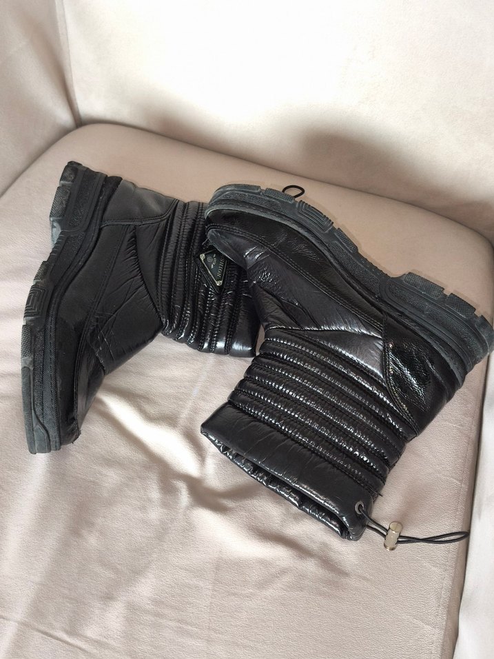 Tokalı Siyah Dolgu Topuklu Kadın Bot - Görsel 2