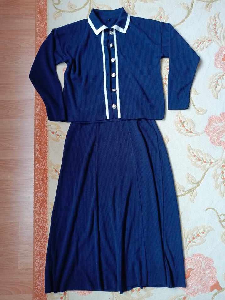 Düğmeli Lacivert Uzun Kollu Kadın Elbise - Görsel 2