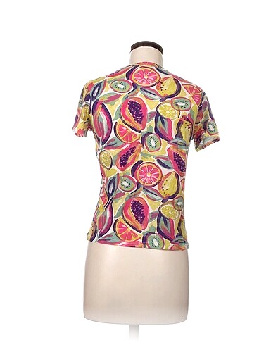 s Beden Pull and Bear T-shirt %70 İndirimli.
