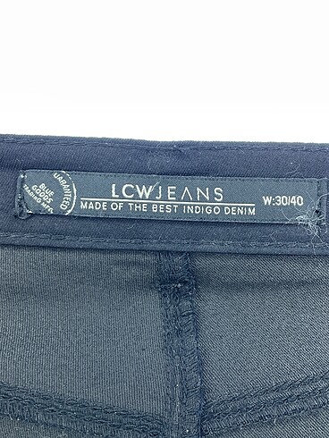 30 Beden siyah Renk LC Waikiki Jean / Kot %70 İndirimli.