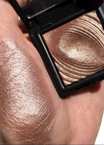 Kiko KIKO Milano Parlak Bej Tekli Far