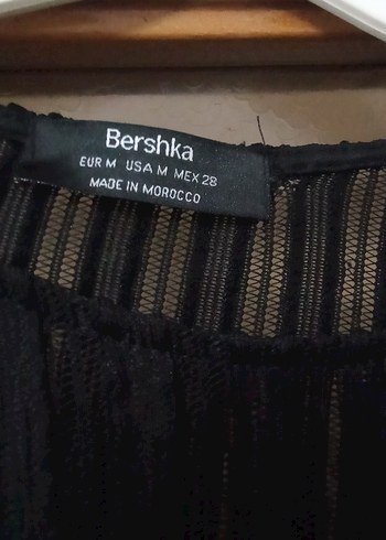 Bershka Piliseli Siyah Kadın Bluz
