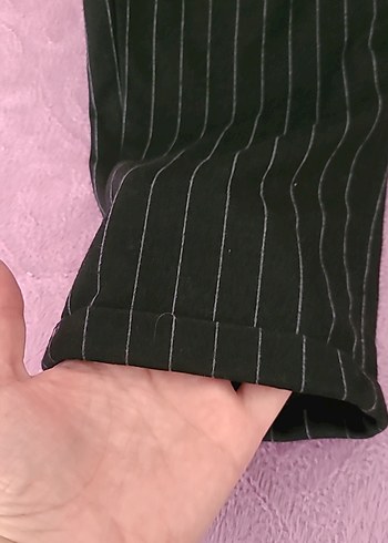 LC Waikiki Kadın Siyah Çizgili Pilili Kumaş Pantolon