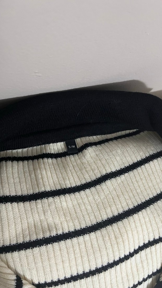 Bej Siyah Çizgili Triko Hırka - Görsel 2