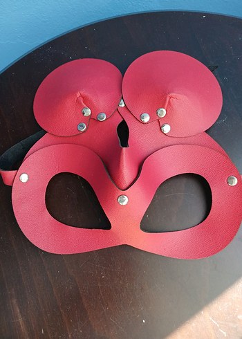 4 adet Kırmızı Deri  Maskeler - Görsel 6