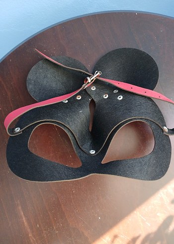 4 adet Kırmızı Deri  Maskeler - Görsel 7