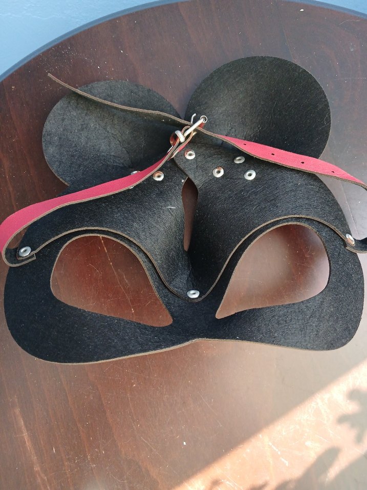 4 adet Kırmızı Deri  Maskeler - Görsel 5