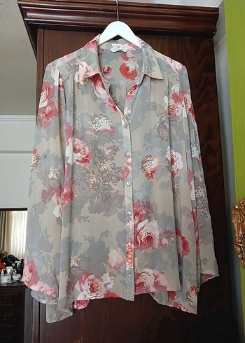 buyuk beden  Çiçekli V Yaka  Gömlek - Görsel 2