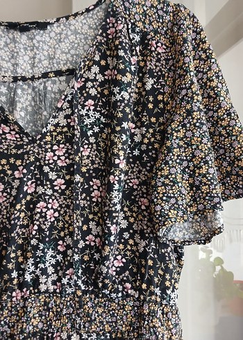 V Yaka Mini Renkli Elbise - Görsel 4