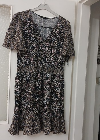 V Yaka Mini Renkli Elbise - Görsel 9