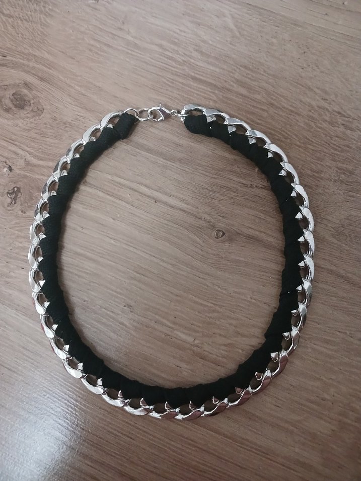 celik Zincir Detaylı Siyah Gotik Kolye - Görsel 2