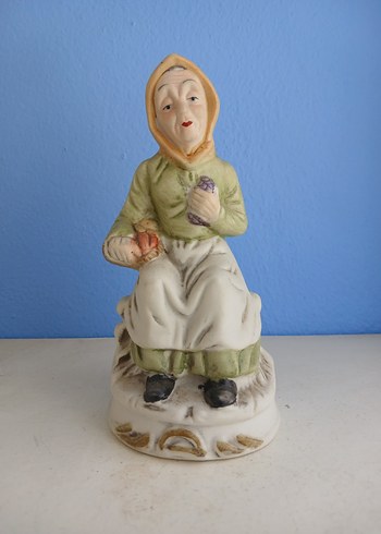 avrupa Bej Pastel Renkli Kadın biblo