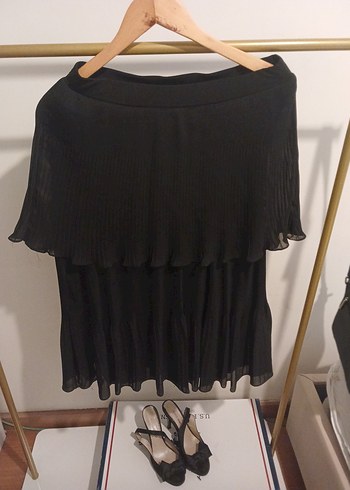 Diğer Siyah Pilili Midi Kadın Etek