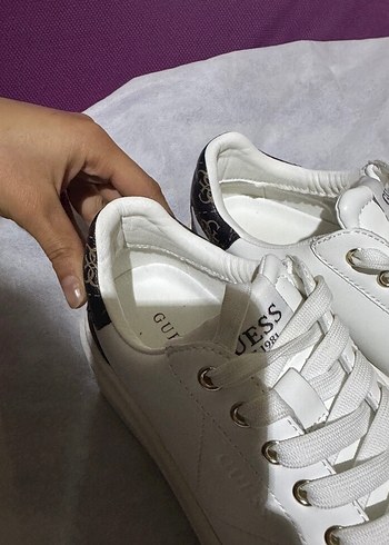 37 Beden GUESS Beyaz Platform Spor Ayakkabı