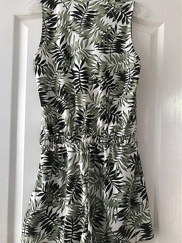 Mango Mango çiçek desenli şort tulum