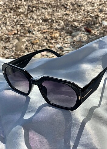  Beden siyah Renk Tom Ford Siyah Çerçeve Kadın Güneş Gözlüğü 