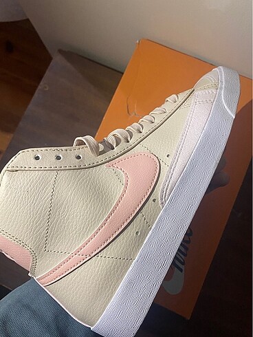 Nike Blazer Pudra 38