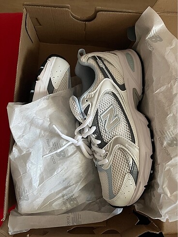 37,5 Beden New balance 530 ingiltere asostan alındı