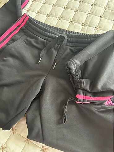 xs Beden Adidas eşofman altı
