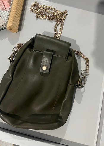 Zincir Detaylı Haki Yılan Desenli Deri Çanta - Görsel 4