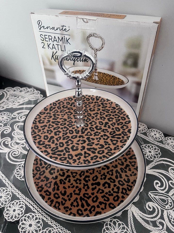 Parlak Kahverengi Leopar Desenli 2 Katlı Seramik Kurabiye Standı - Görsel 3