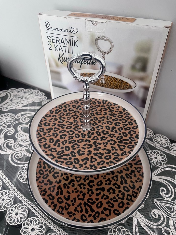 Parlak Kahverengi Leopar Desenli 2 Katlı Seramik Kurabiye Standı - Görsel 2