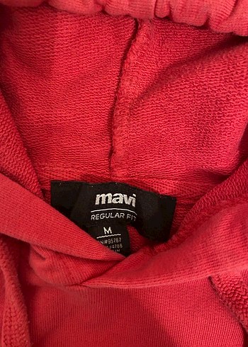 Kırmızı Kapüşonlu Mavi Sweatshirt - Görsel 2