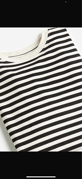 H&M Tshirt