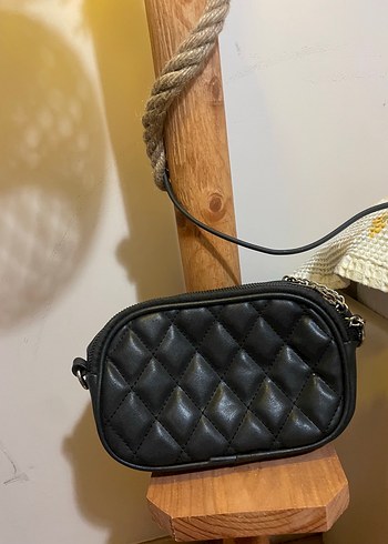 Addax Zincir Detaylı Siyah Deri Kadın Çanta