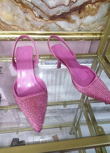 Zara TAŞLI PEMBE AYAKKABI 