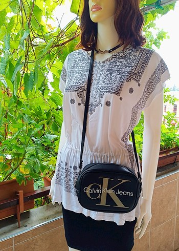  Beden CALVİN KLEİN JEANS ÇANTA