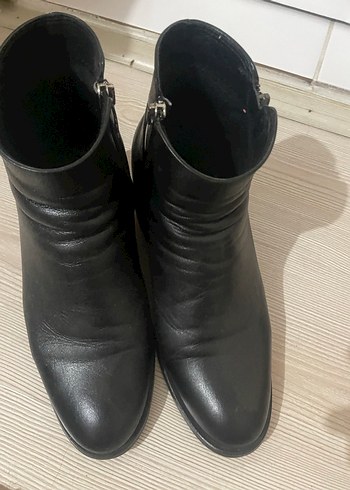 38 Beden siyah Renk Siyah Deri Topuklu Kadın Bot